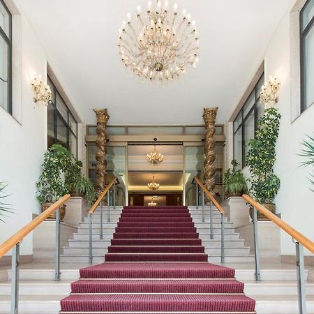 Grand Hotel Adriatico Montesilvano Marina Esterno foto