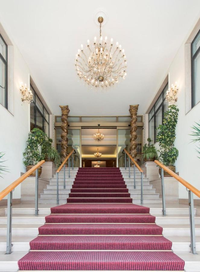 Grand Hotel Adriatico Montesilvano Marina Esterno foto